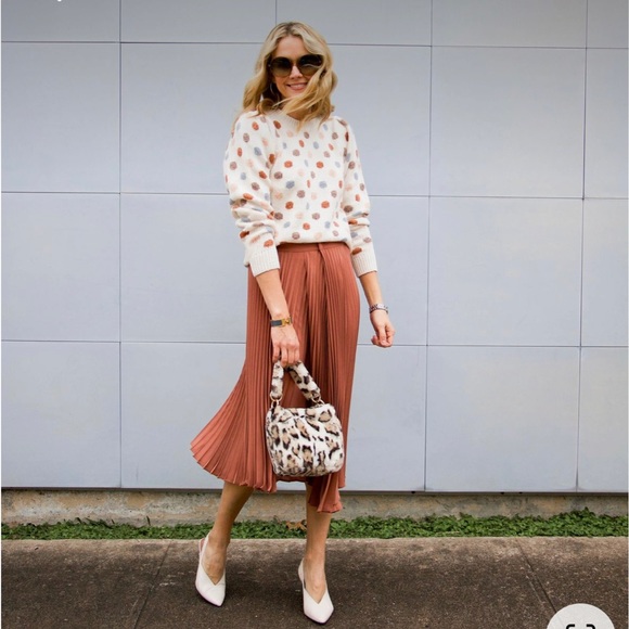 💞Who What Wear Polka dotted sweatshirt- XS💕 - Picture 10 of 10